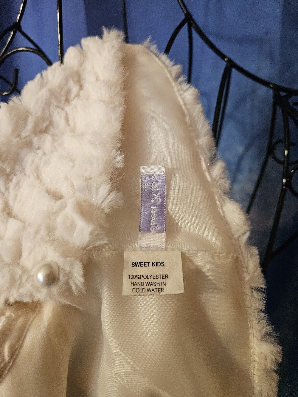 Cinderella Ivory Satin Dress and Soft Cream Faux Fur Set - Picture 15 of 16
